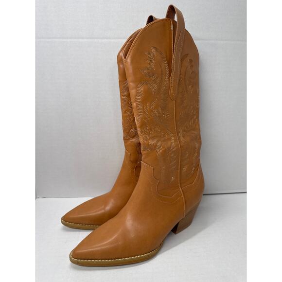 Oasis Society Shoes - Oasis Society Amaya classic western boots brown size 7.5